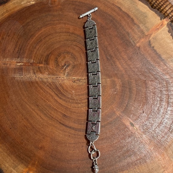 BRIGHTON vintage‎ square link silver and gold shield toggle clasp bracelet - Picture 5 of 7